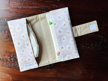 Load image into Gallery viewer, Neutral Daisy Diaper Clutch
